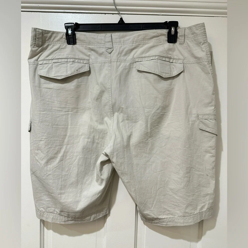 Calvin Klein khaki light beige cargo shorts - Picture 7 of 9